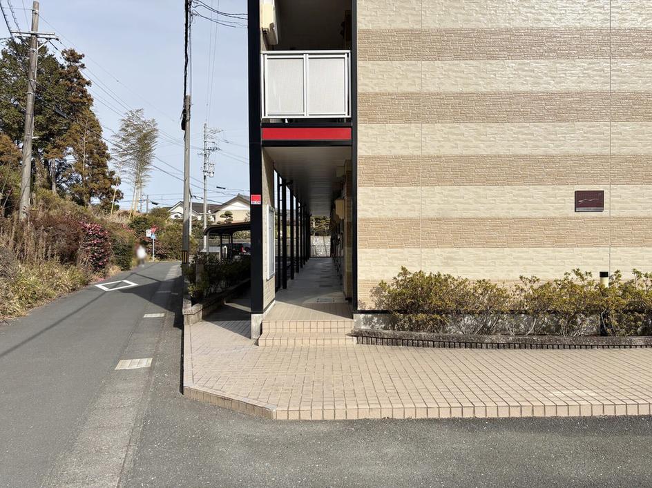 レオパレスじん その他