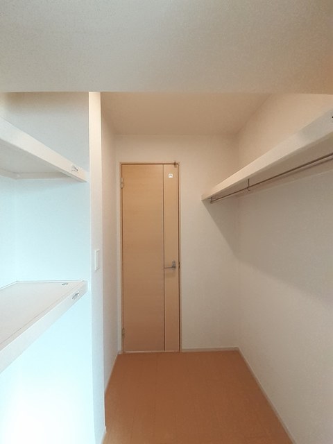 リベラル５０７ウエスト 収納