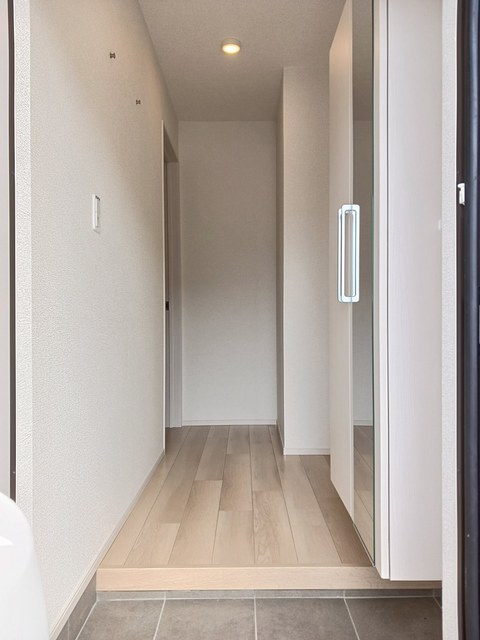 ユニヴェール 玄関