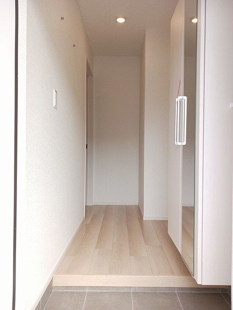ユニヴェール 玄関