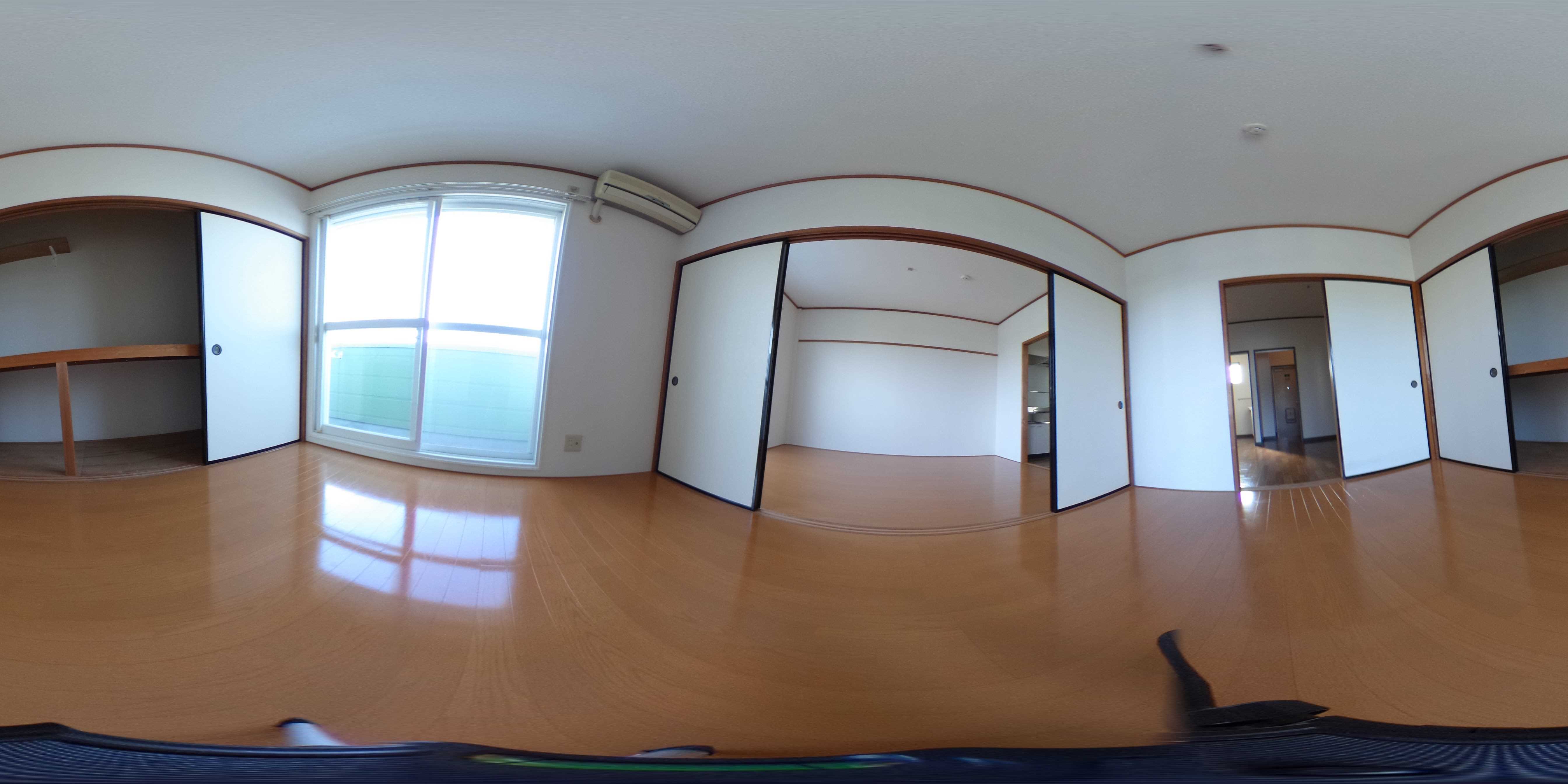 ロイヤルビレッジ 洋室