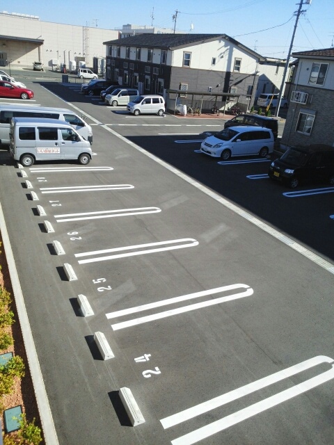 グレイスタウン丸領Ｃ 駐車場