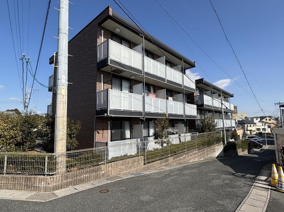レオパレスさくら坂 202号室 外観