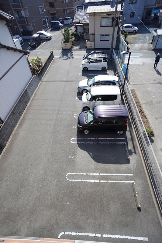 コンコード 駐車場