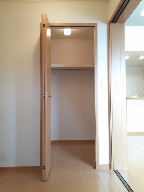 フィオーレ西都 収納