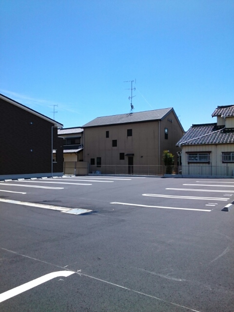 ルチェンテ　Ｆ 駐車場