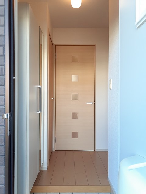 ヘマソラールＡ 玄関