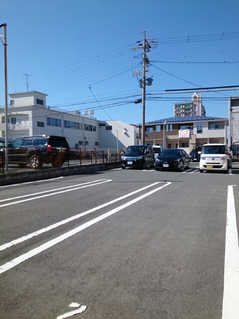 ブローテ 駐車場