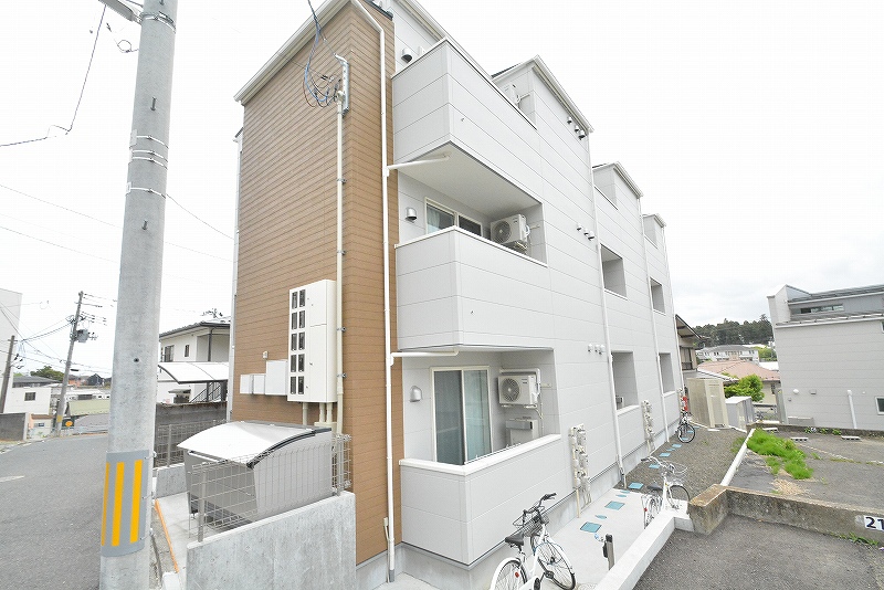 Ｏｕｔｒｉｇｇｅｒ小松島 103号室 外観