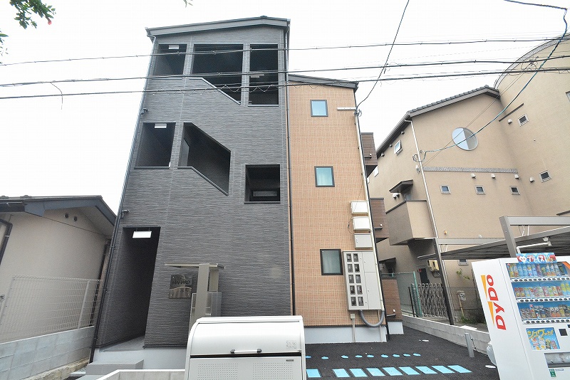 ＭＡＨＡＲＯ宮町 202号室 外観
