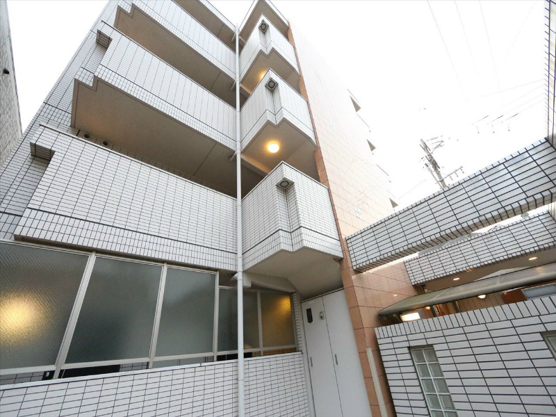 アンナマリー  外観
