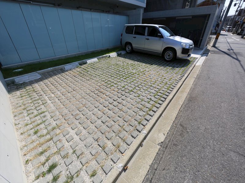 ルミナスパレス名駅 駐車場