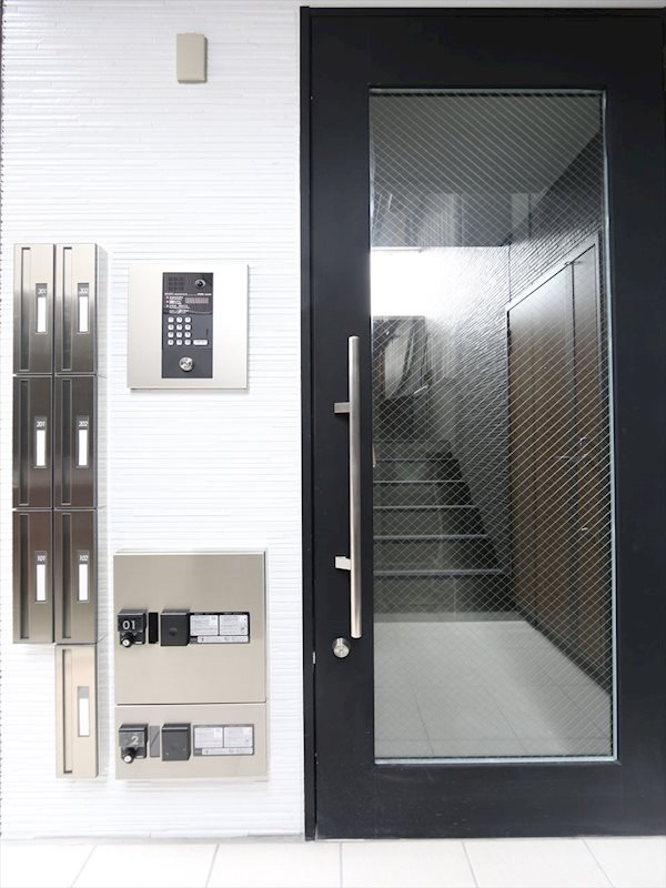 LUXE.STYLE大正町（リュクススタイル大正町） エントランス