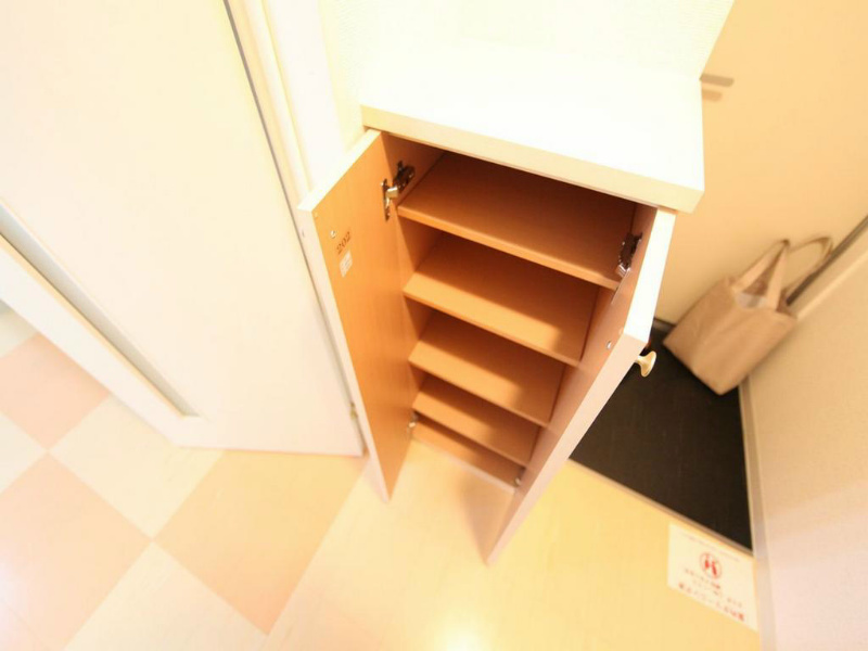 ノヴェル大曽根 玄関