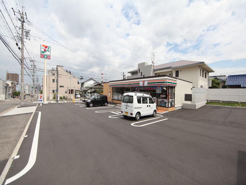 Ｃａｓｔｅｌｌｏ　ｃｈｉａｖｅ（カストロキアーベ） コンビニ