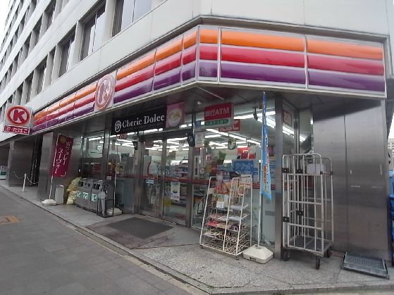 プレミアマルシェ白壁 コンビニ