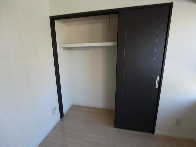 セントレイクセレブ徳川 収納