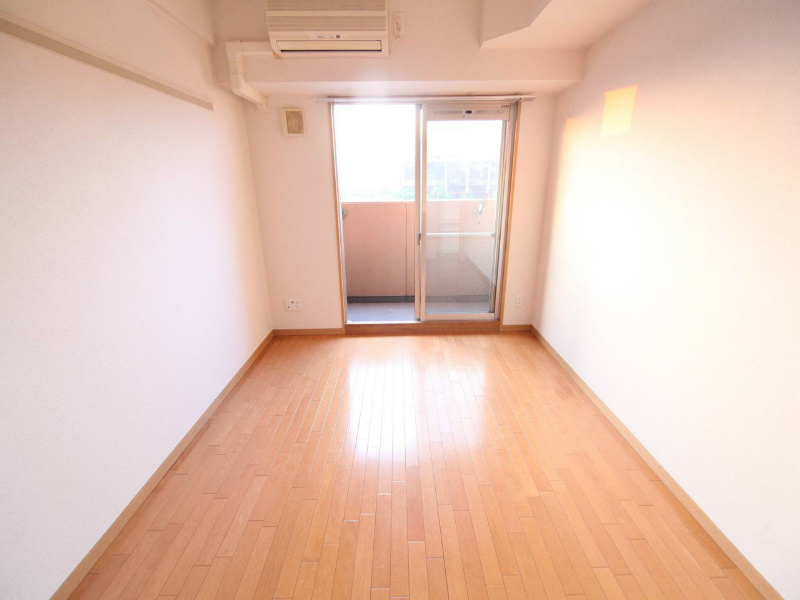 プレサンス名古屋城前 リビング
