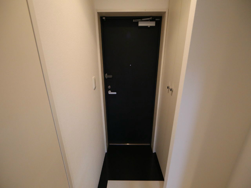 リヴシティ栄参番館 玄関