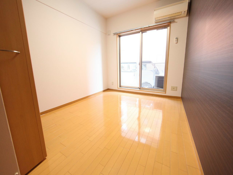 愛知県名古屋市中村区西米野町１丁目 リビング
