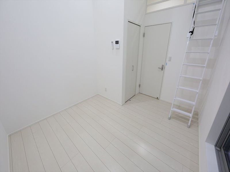 Aube鈍池町（オーブ鈍池町） リビング