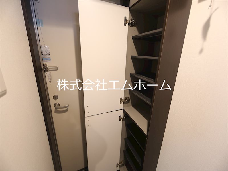 Creo栄生伍番館（クレオ栄生伍番館） 玄関