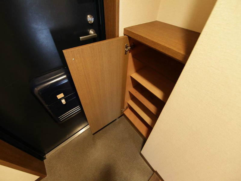 ＣＲＥＣＥＲ新栄（クレセール新栄） 玄関