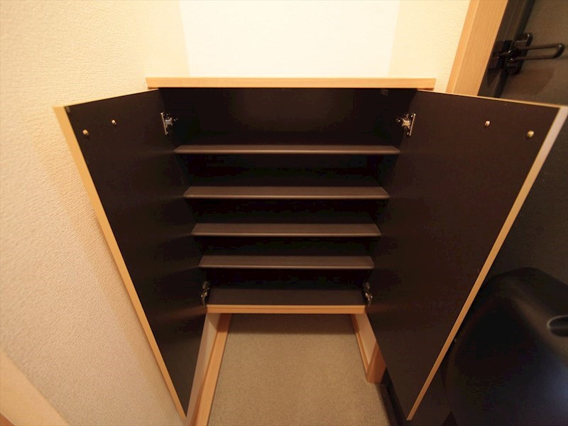 パインパーク白金 玄関