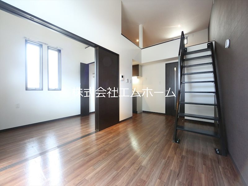 Creo庄内通参番館（クレオ庄内通参番館） リビング