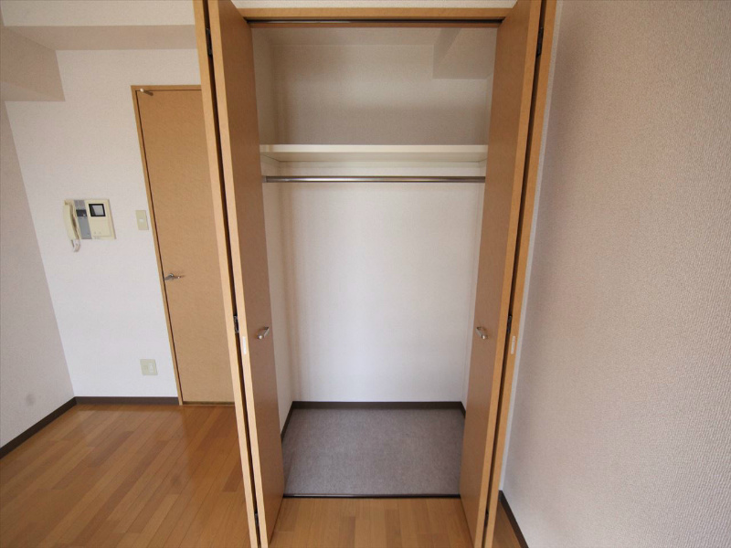 すまいる川名 収納