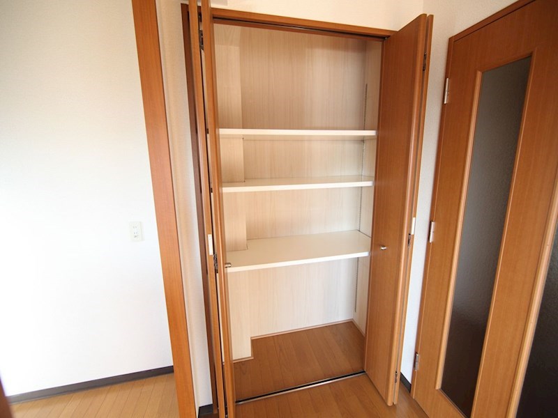 カーサ岩塚 収納