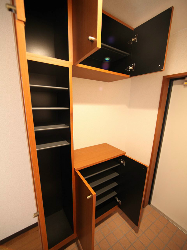 カーサ岩塚 玄関