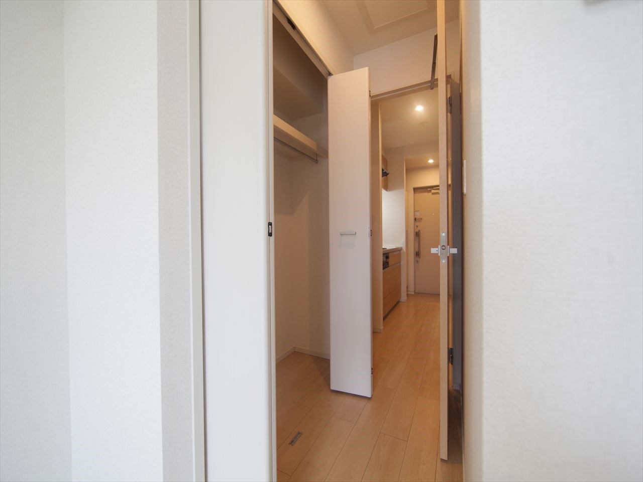 ジェルメ大喜新町II 収納