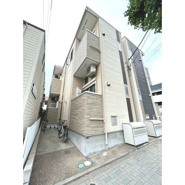 Ｌａｌｕｃｅ桜本町 外観