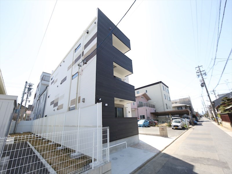 ＭＯＶＥ本陣 外観
