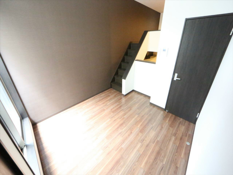 Creo庄内通六番館（クレオ庄内通六番館） リビング