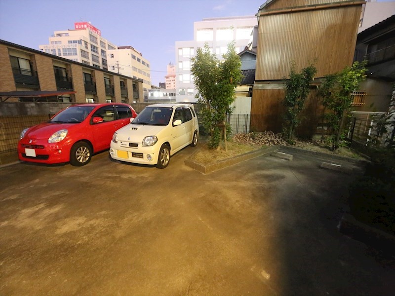 クレセール・サン 駐車場