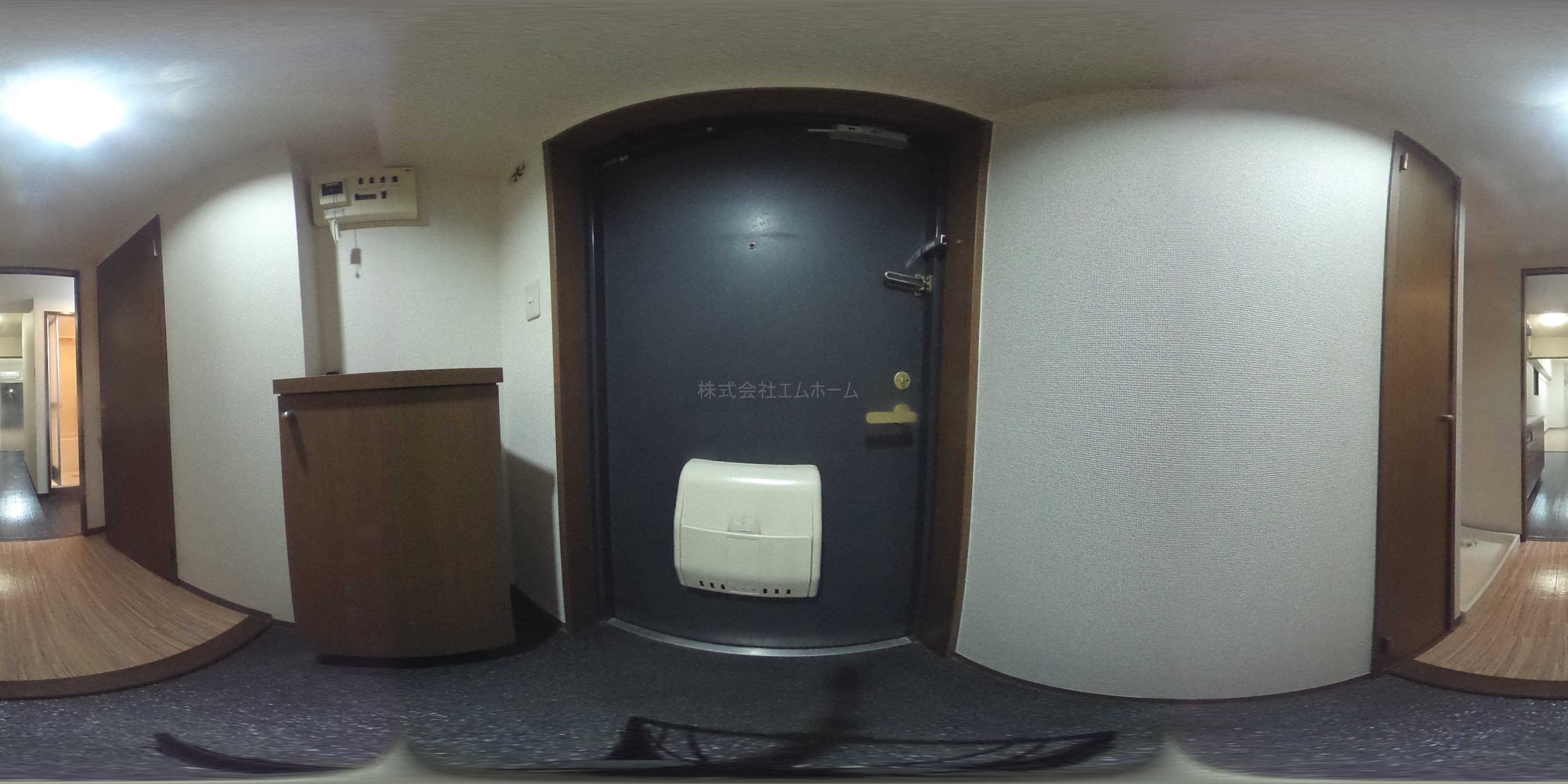 クレセール・サン 玄関