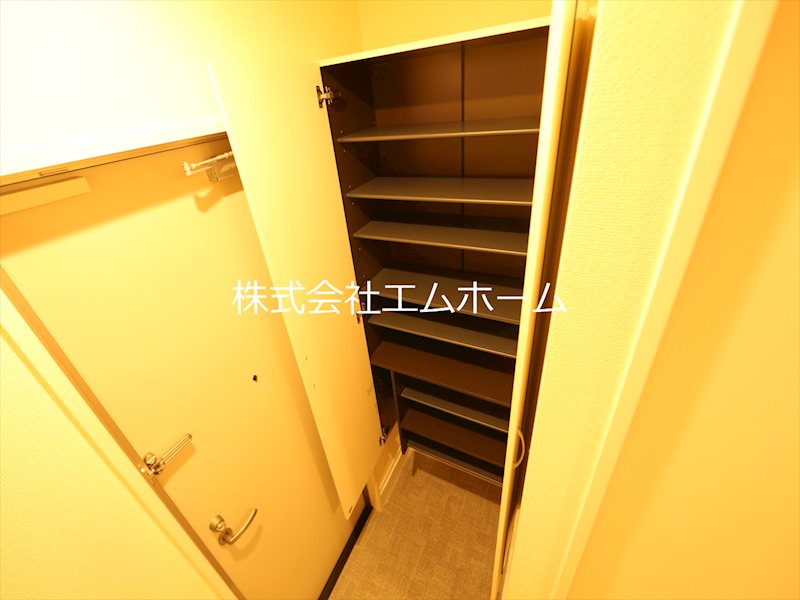 ミエル　ジャルダン 玄関