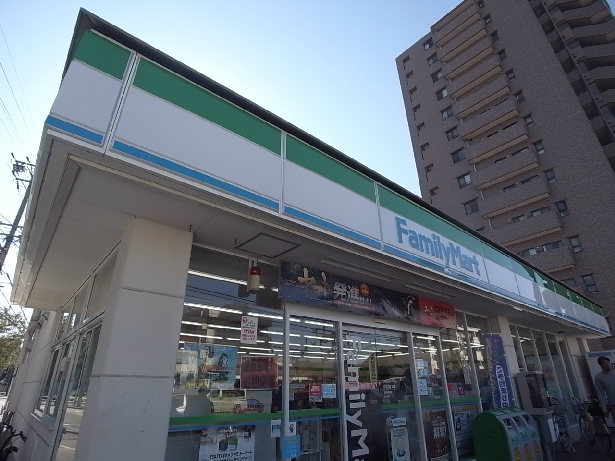 ハーモニーテラス児玉Ⅲ コンビニ