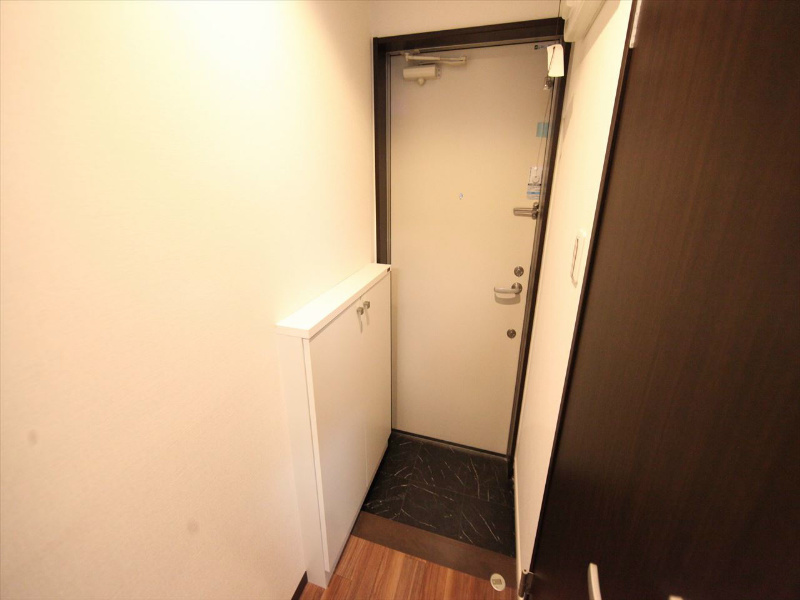 Ｃｒｅｏ六番町弐番館 玄関