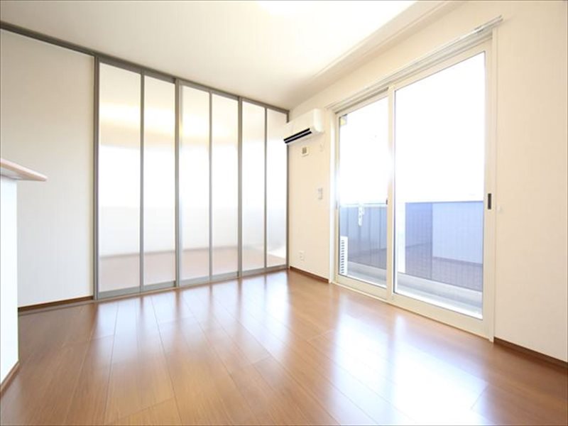 フオネイスト黄金 リビング