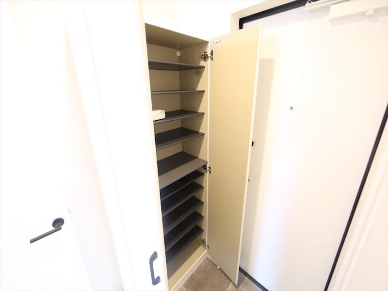 Ｒｏｍｅｏ（ロメオ） 玄関