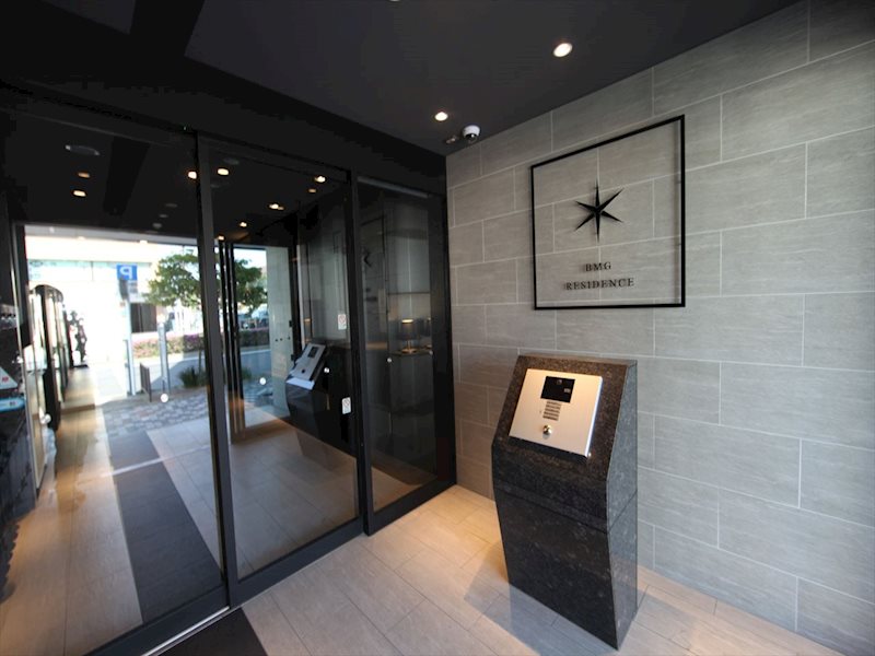BMG RESIDENCE エントランス