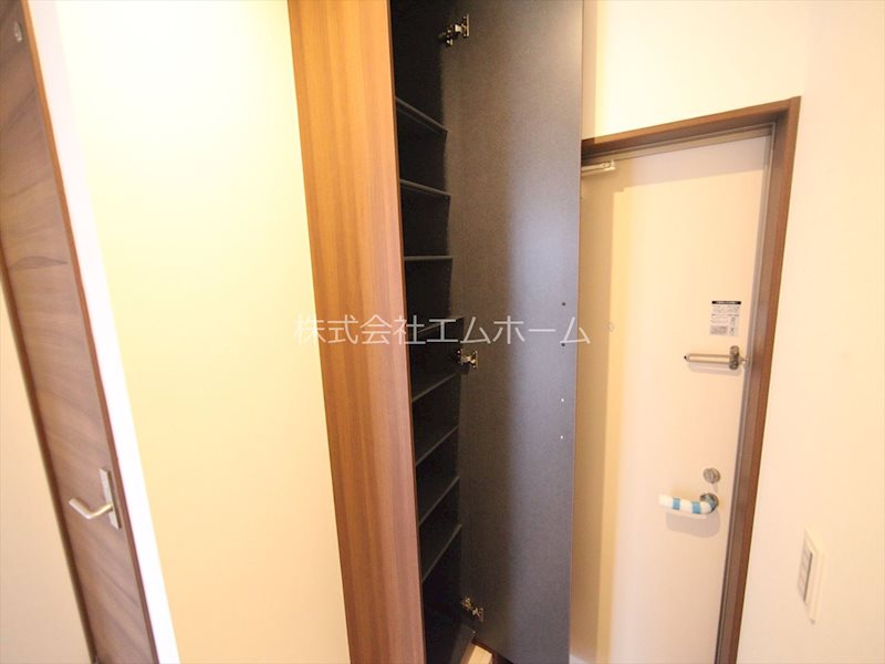 グランティック港テラス 玄関