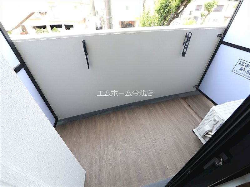 リシュドール川名駅 ベランダ