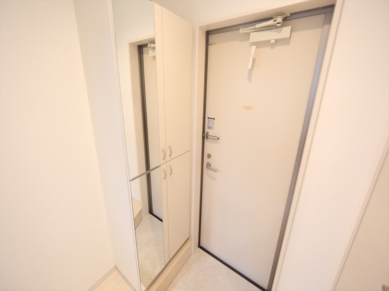 Ｃｒｅｓｃｉｔａ六番町（クレシタ六番町） 玄関