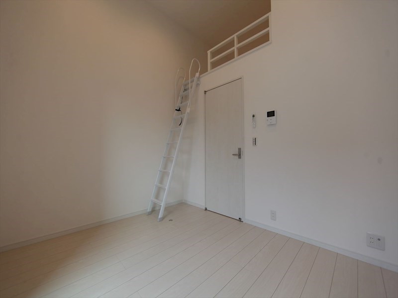 ＣｏｚｙＨｏｕｓｅ清水 リビング