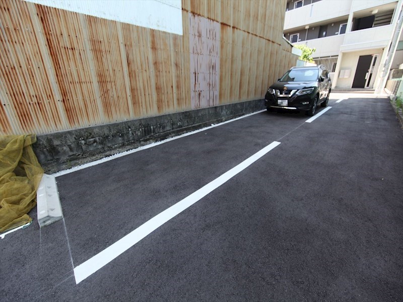 ベルエア御器所 駐車場