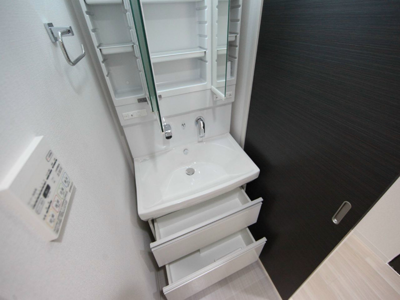 カザモデルノ 洗面所